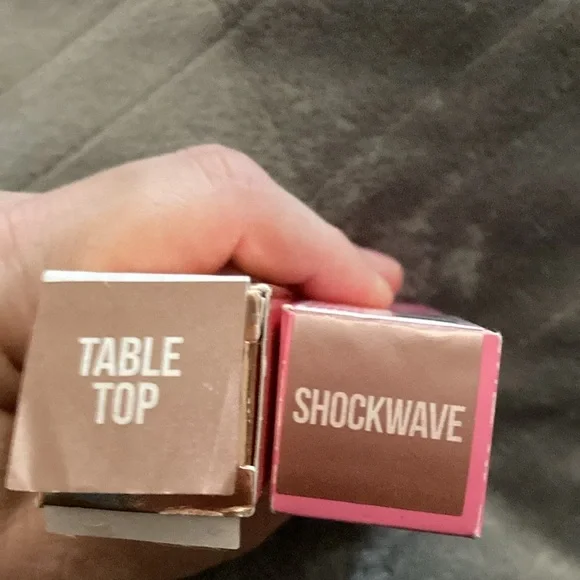 Jeffree Star Ultimate Lip Gloss “Shockwave” and Tabletop - Picture 1 of 6
